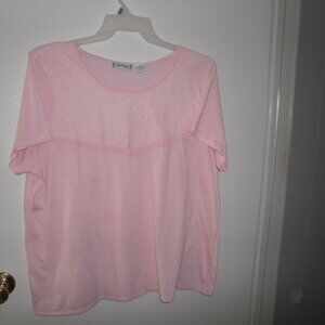Woman's pink top short sleeve with lace 2X